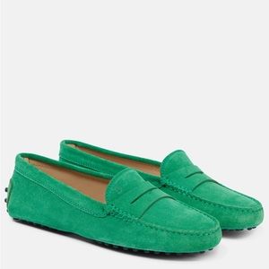 Tods Woman Green Gommino Driving Shoes in Suede
